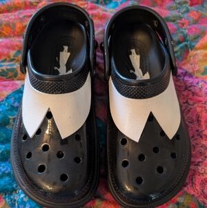 crocs wednesday adams platform shoes size 9